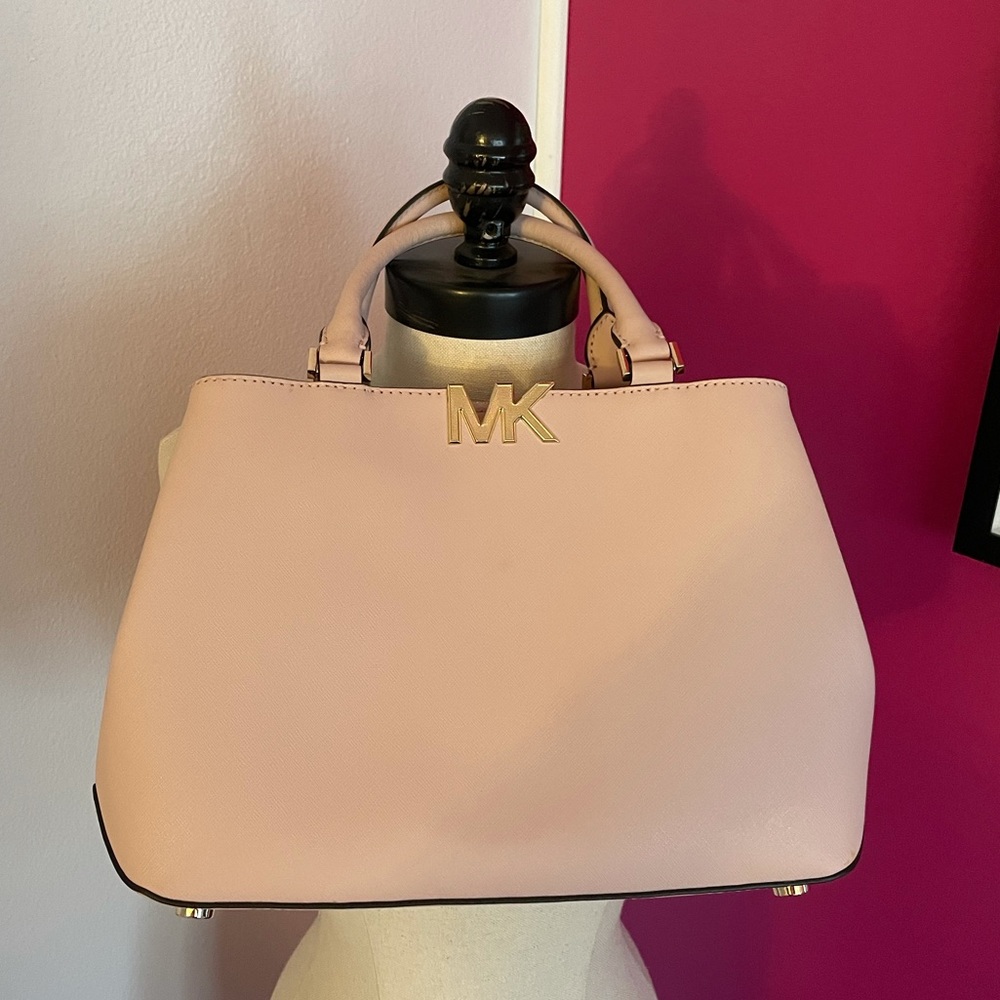 Like new MK bag
